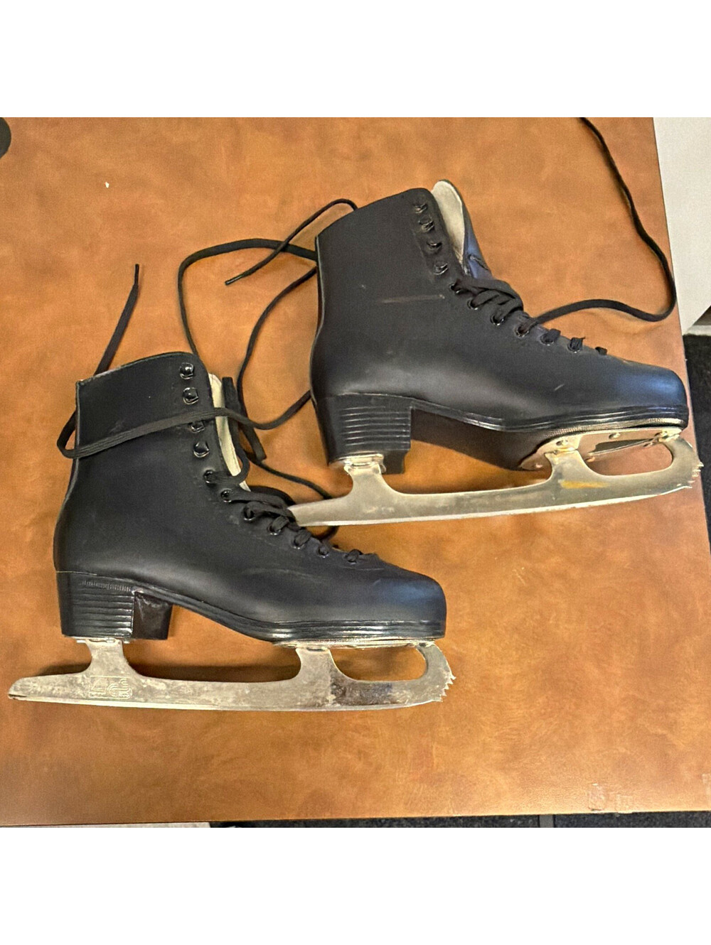 Black Lace-Up Figure Skates Pair, Women's US 6 / EUR 38, Stiff Flex